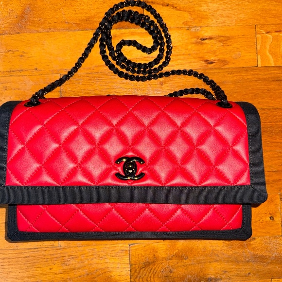 CHANEL 2016-1018 grosgrain leather crossbody with original card - Picture 2 of 12